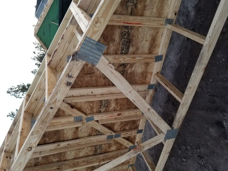 Roof Trusses Installation